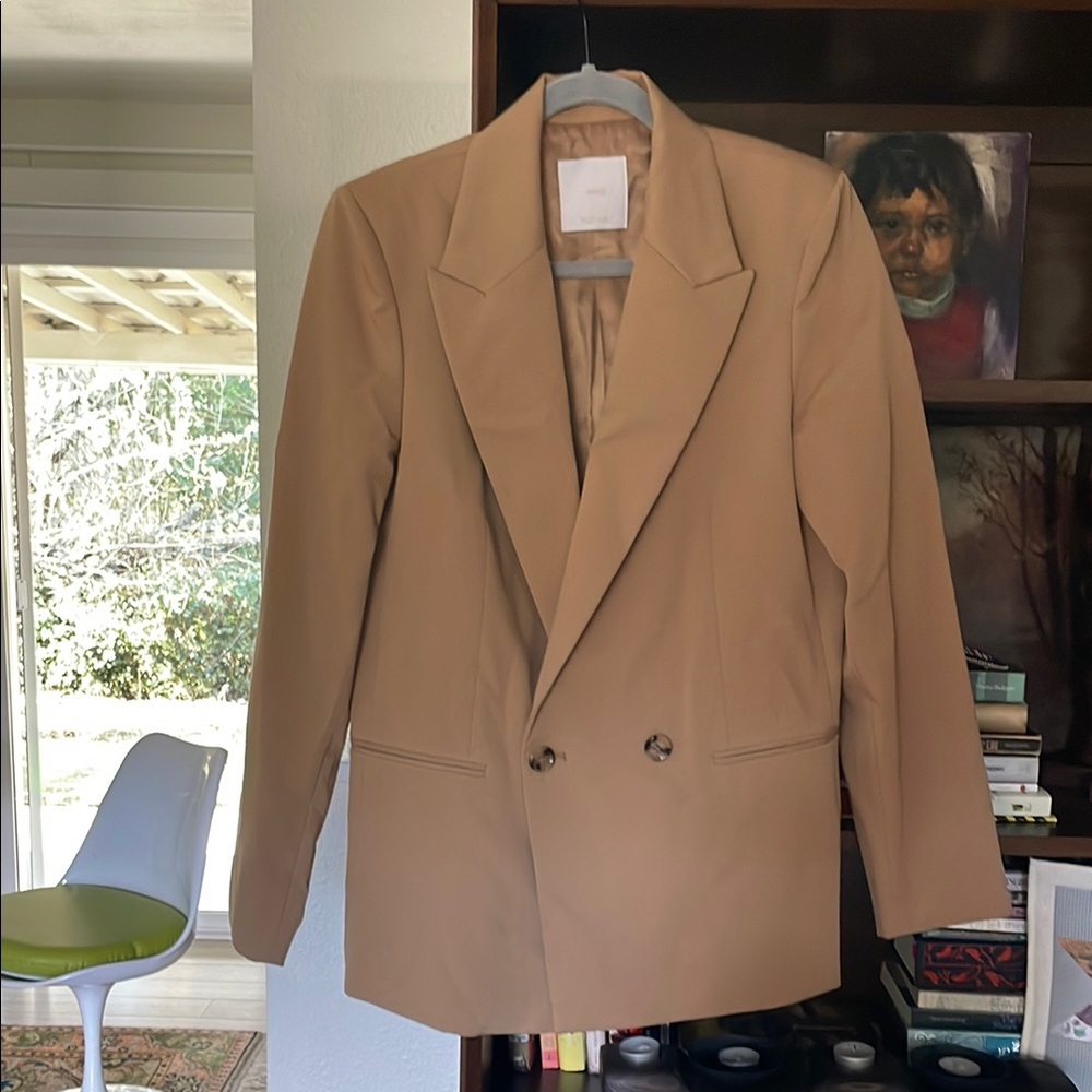Chic Tan Double-Breasted Blazer